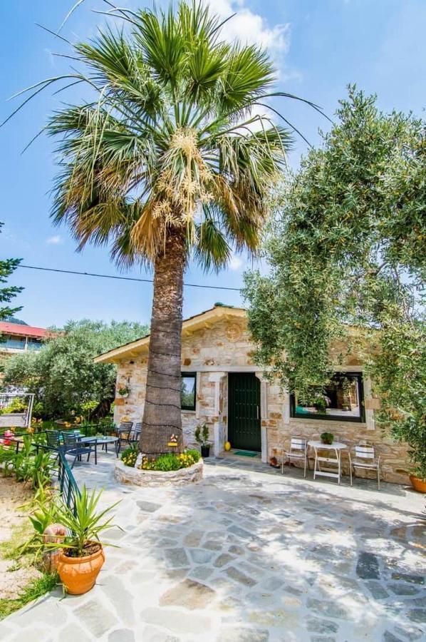 Вилла Kastro Stone House Скала-Потамиас Экстерьер фото