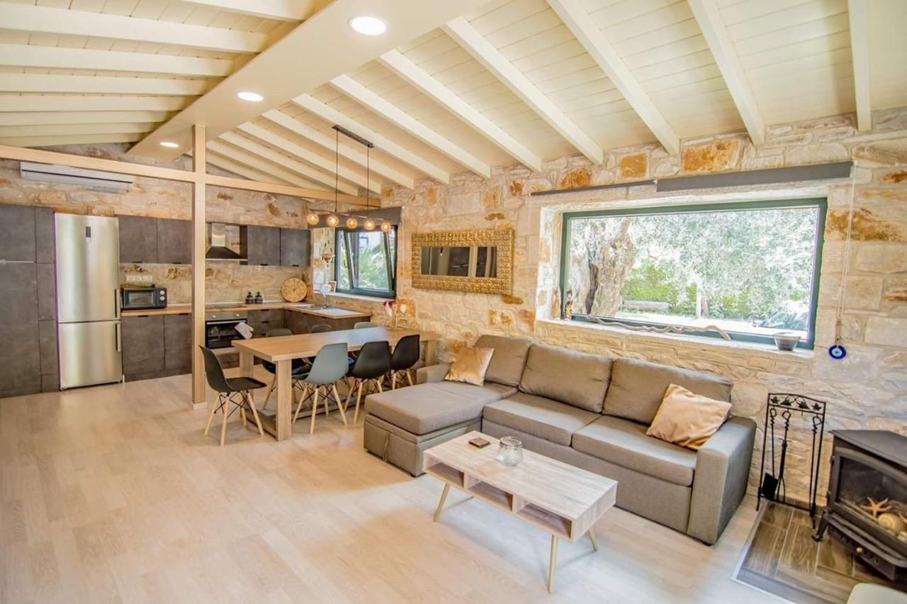 Вилла Kastro Stone House Скала-Потамиас Экстерьер фото