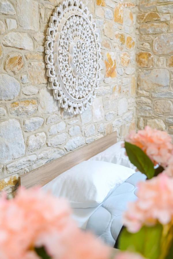 Вилла Kastro Stone House Скала-Потамиас Экстерьер фото
