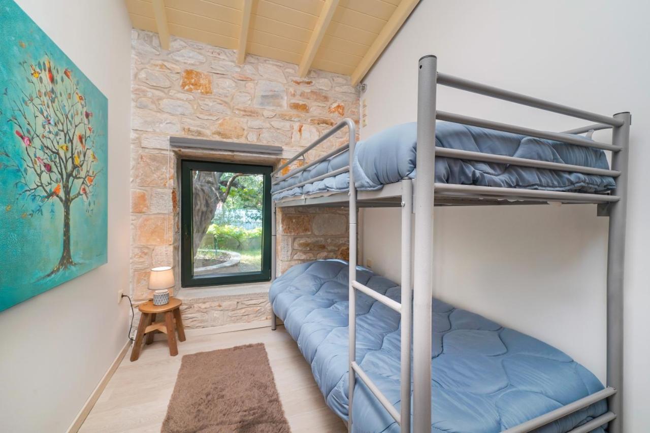 Вилла Kastro Stone House Скала-Потамиас Экстерьер фото